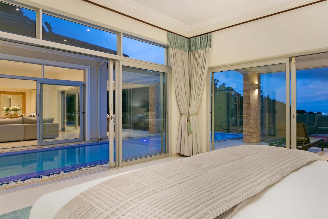 Luxury Serviced Mountain Villa In Constantia Kaapstad Buitenkant foto