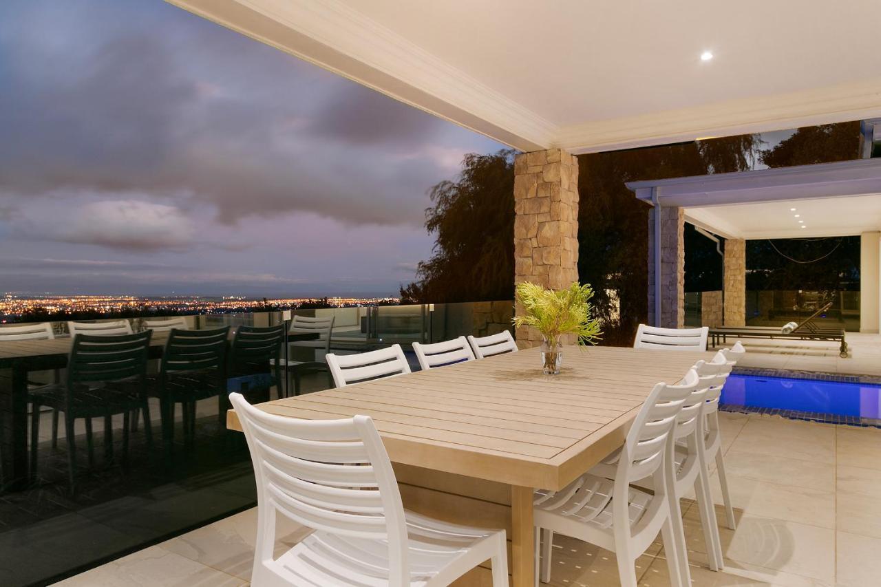 Luxury Serviced Mountain Villa In Constantia Kaapstad Buitenkant foto