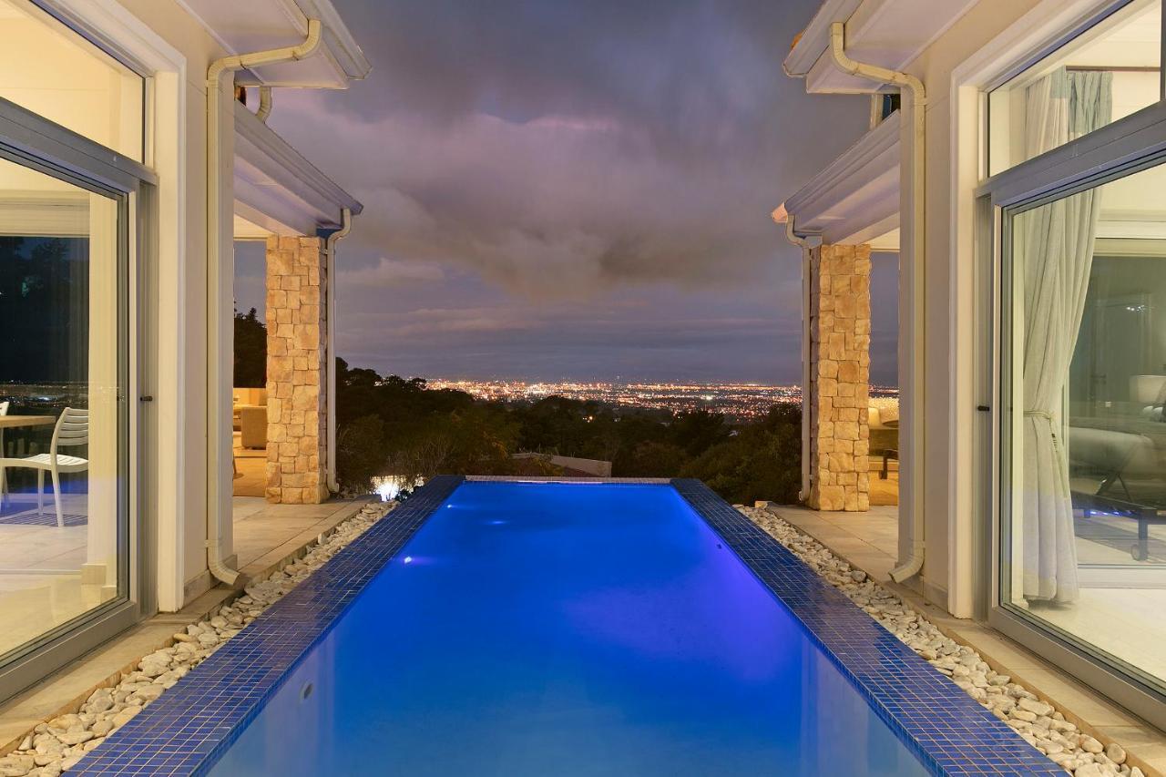 Luxury Serviced Mountain Villa In Constantia Kaapstad Buitenkant foto