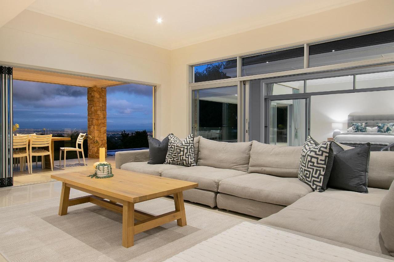 Luxury Serviced Mountain Villa In Constantia Kaapstad Buitenkant foto